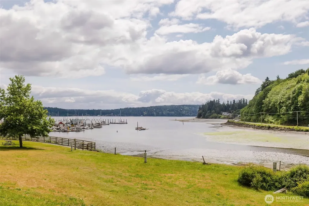 10362 Capistrano Place NE Poulsbo WA 98370