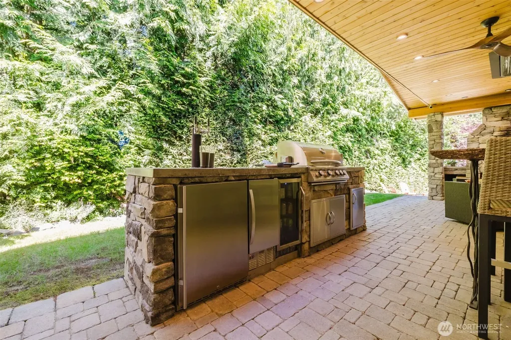 10362 Capistrano Place NE Poulsbo WA 98370