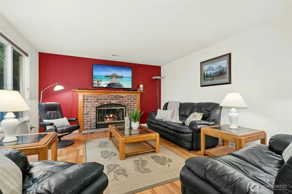 23435 NE 28th Place Sammamish WA 98074