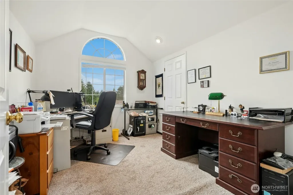 23435 NE 28th Place Sammamish WA 98074