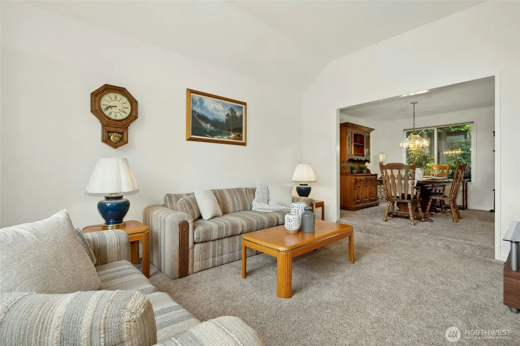 23435 NE 28th Place Sammamish WA 98074