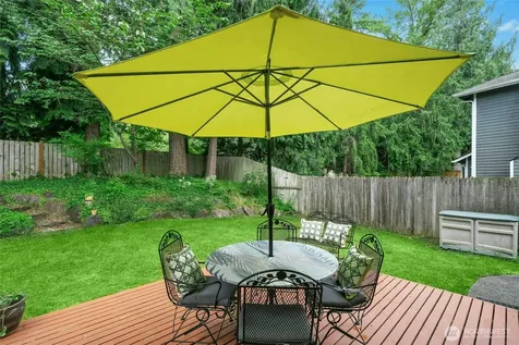 23435 NE 28th Place Sammamish WA 98074