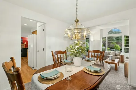 23435 NE 28th Place Sammamish WA 98074