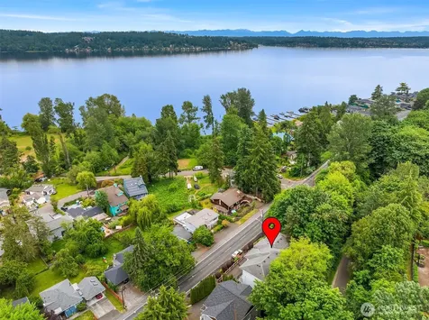 9021 Sand Point Way NE Seattle WA 98115
