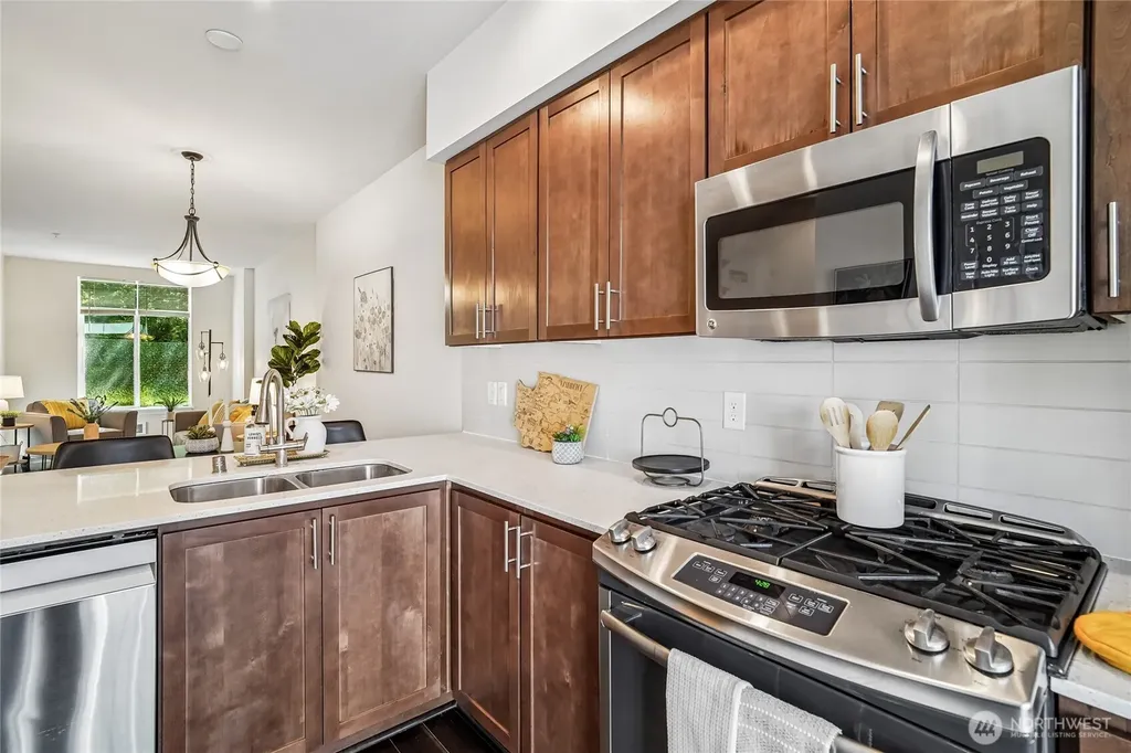 2107 NW Moraine Place Issaquah WA 98027