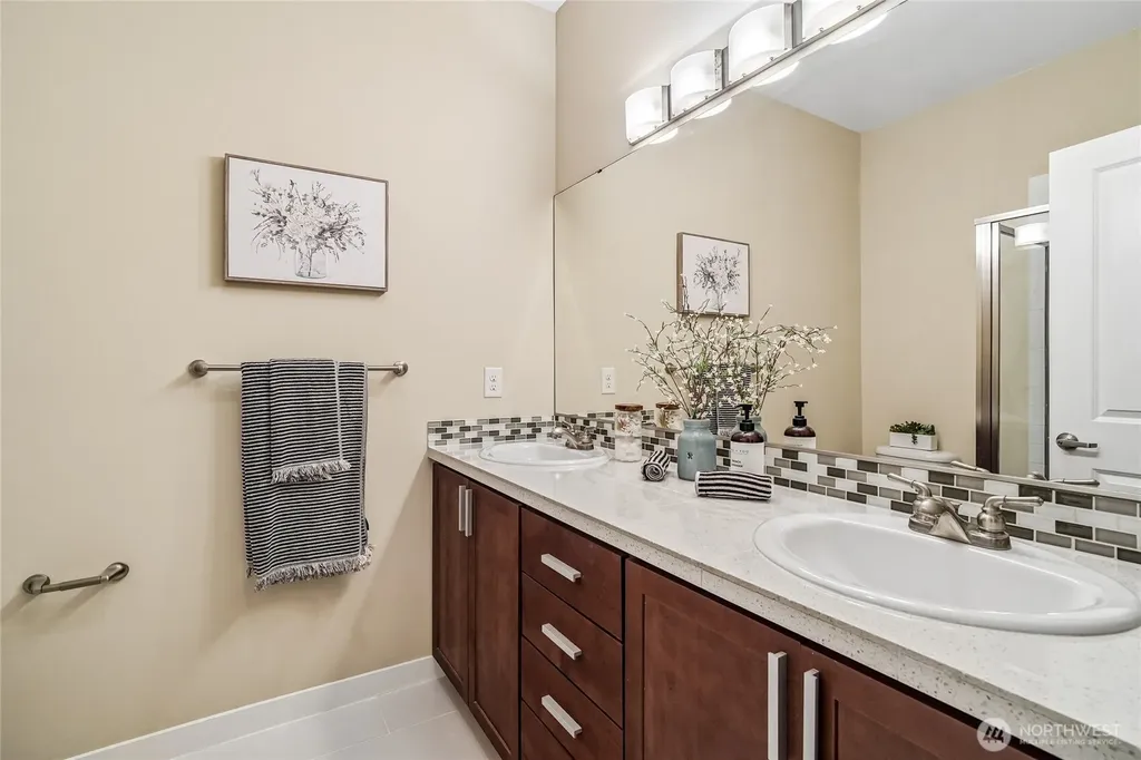 2107 NW Moraine Place Issaquah WA 98027