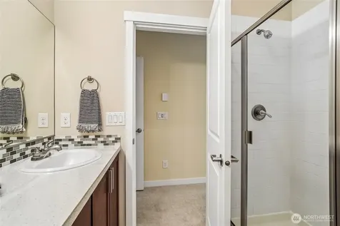 2107 NW Moraine Place Issaquah WA 98027