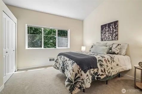 2107 NW Moraine Place Issaquah WA 98027