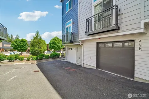 2107 NW Moraine Place Issaquah WA 98027
