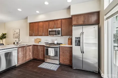 2107 NW Moraine Place Issaquah WA 98027