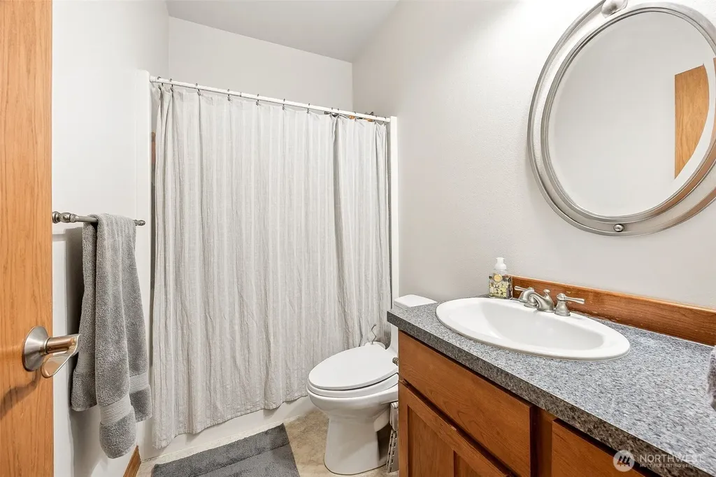 1708 210th Avenue E Bonney Lake WA 98391