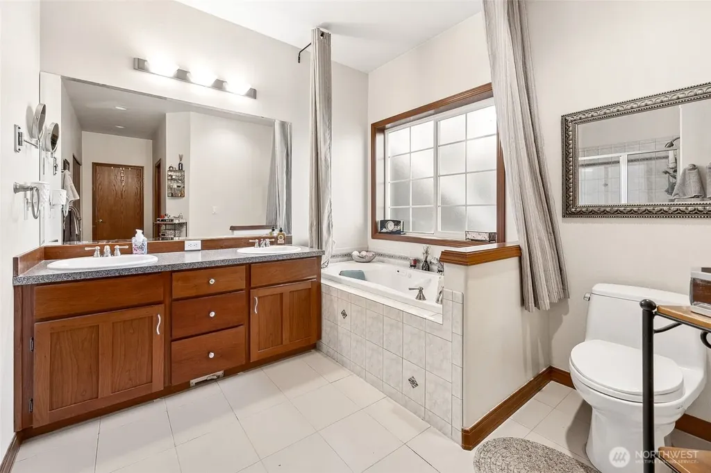 1708 210th Avenue E Bonney Lake WA 98391