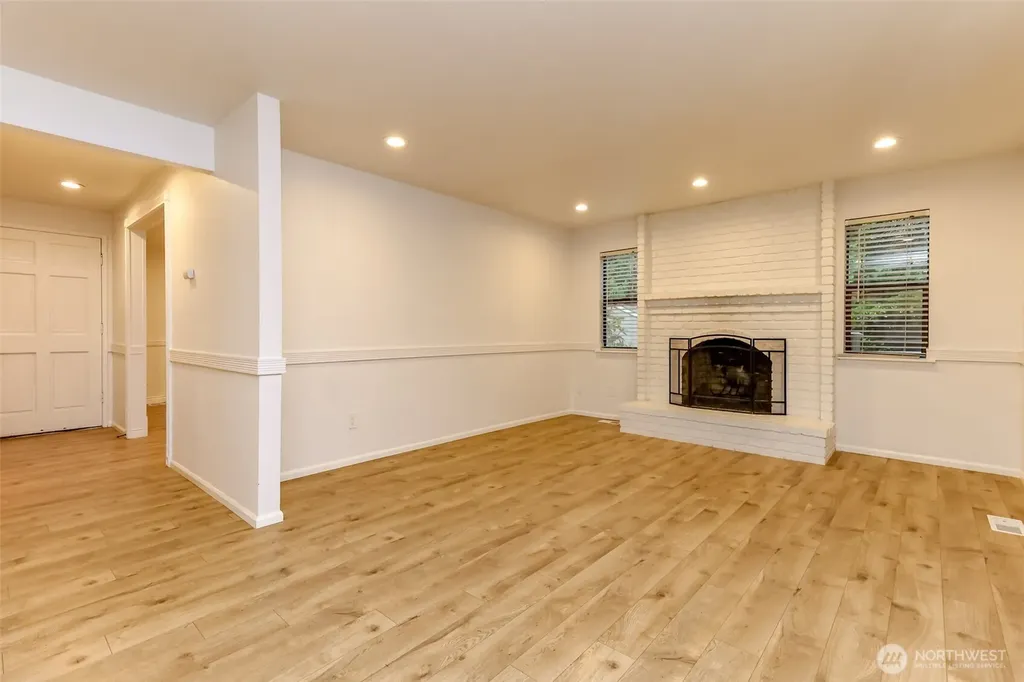 28803 184th Place SE Kent WA 98042