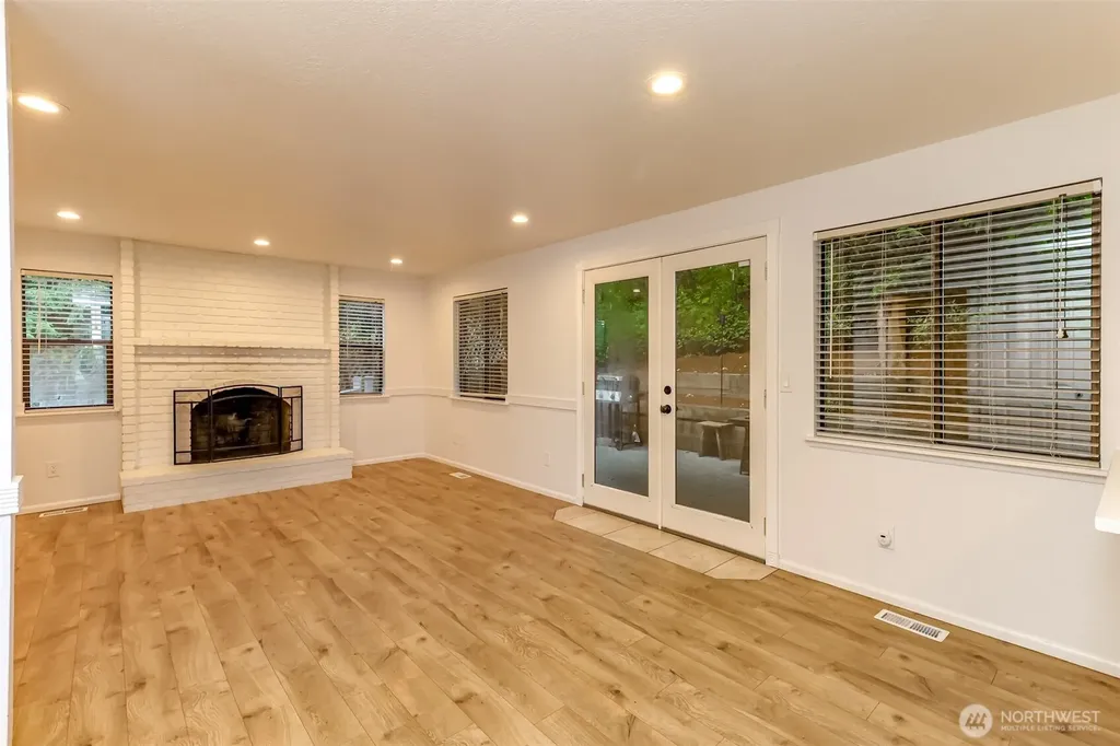 28803 184th Place SE Kent WA 98042