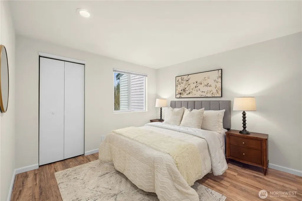 12740 NE 10th Place Bellevue WA 98005