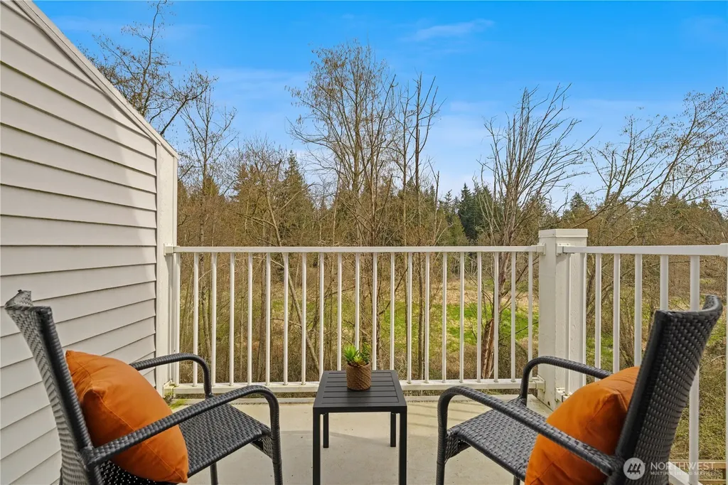 12740 NE 10th Place Bellevue WA 98005