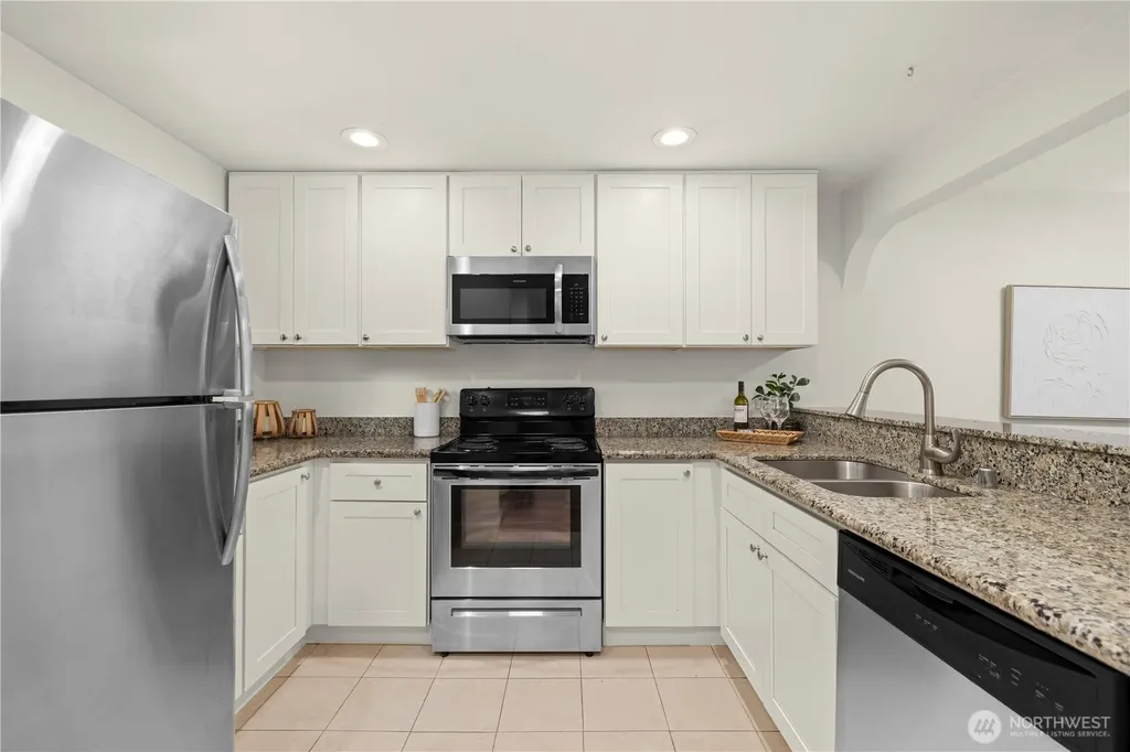 12740 NE 10th Place Bellevue WA 98005