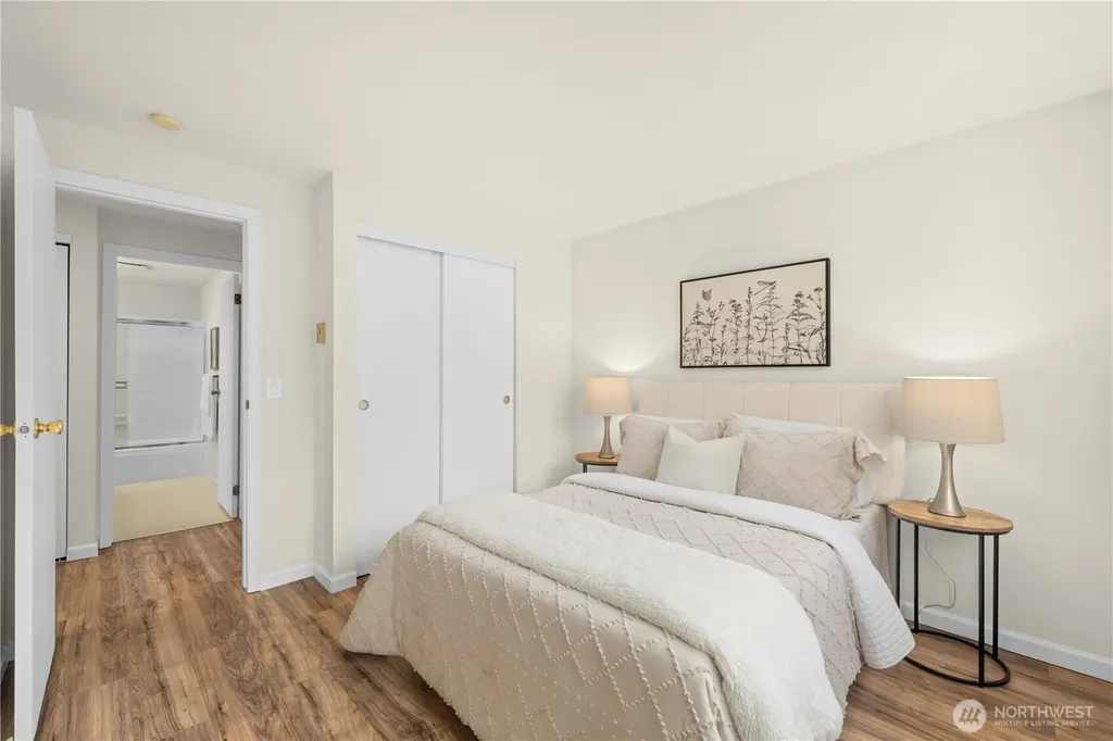 12740 NE 10th Place Bellevue WA 98005