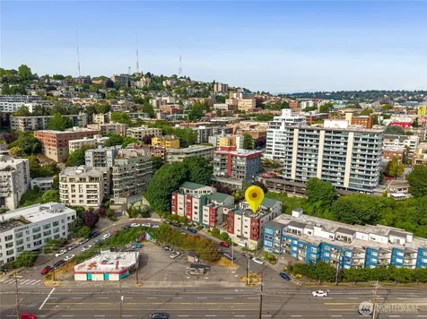 524 6th Avenue W Seattle WA 98119