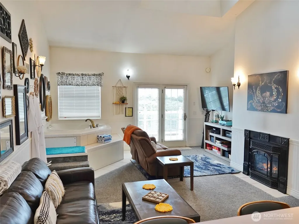 855 Ocean Shores Boulevard NW Ocean Shores WA 98569