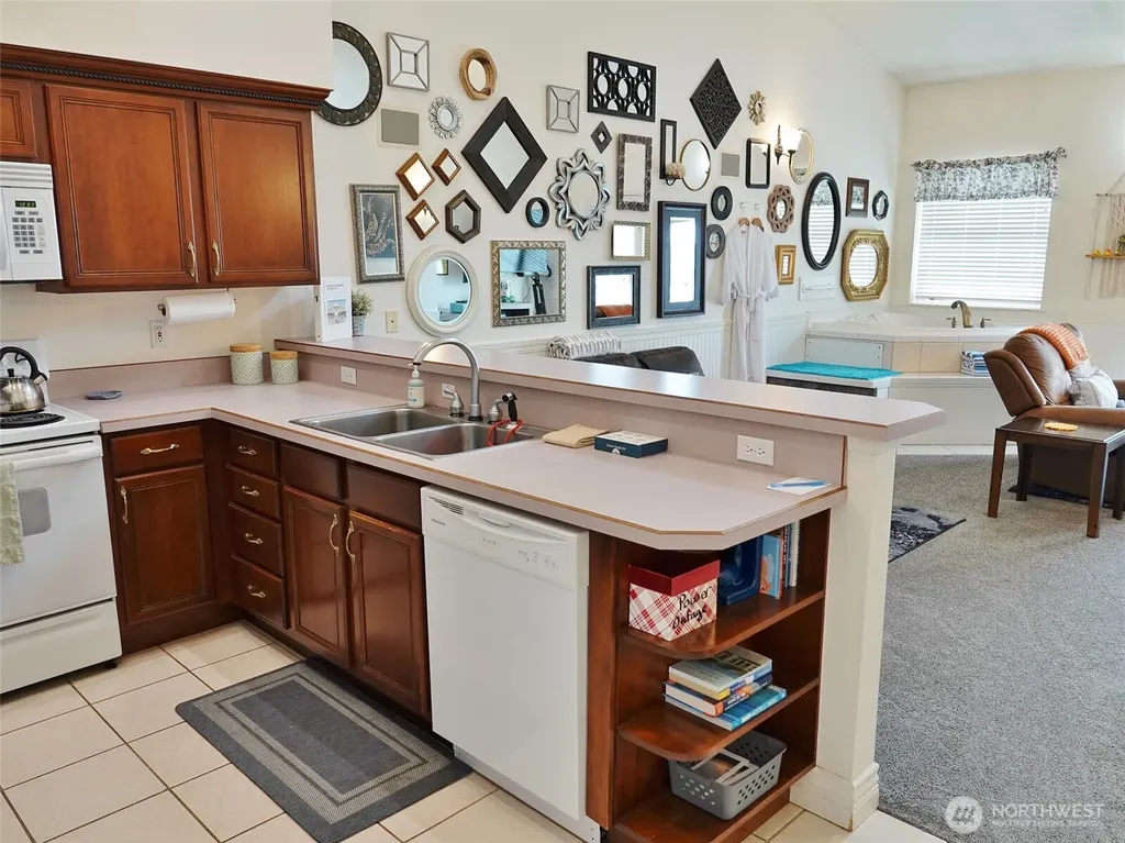 855 Ocean Shores Boulevard NW Ocean Shores WA 98569
