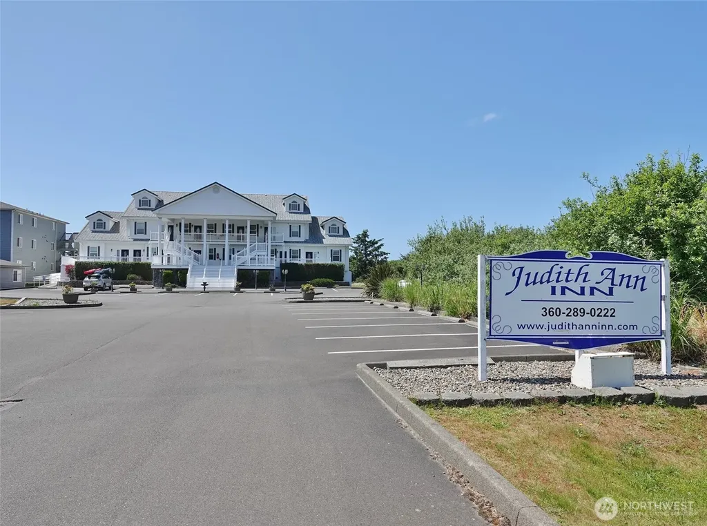 855 Ocean Shores Boulevard NW Ocean Shores WA 98569