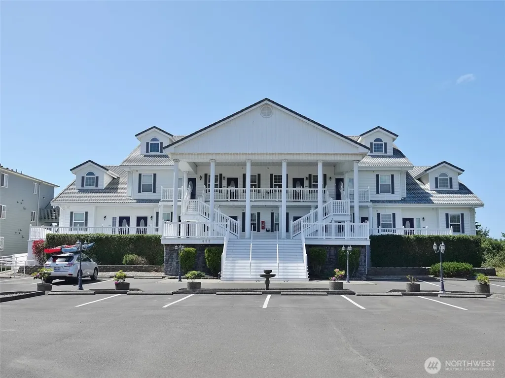 855 Ocean Shores Boulevard NW Ocean Shores WA 98569