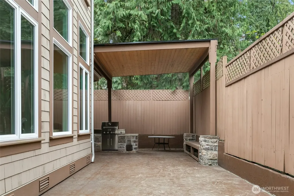 18634 92nd Avenue NE Bothell WA 98011