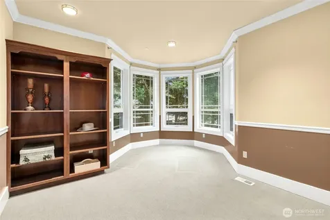 18634 92nd Avenue NE Bothell WA 98011