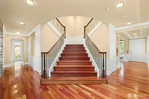 18634 92nd Avenue NE Bothell WA 98011