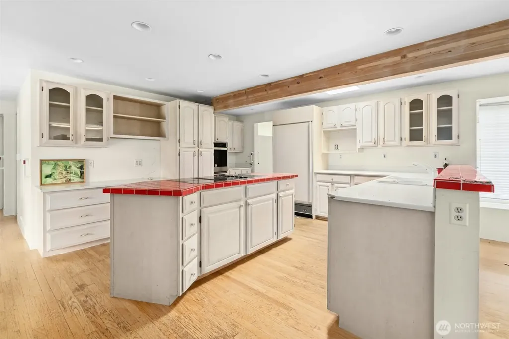 6420 NE 129th Place Kirkland WA 98034