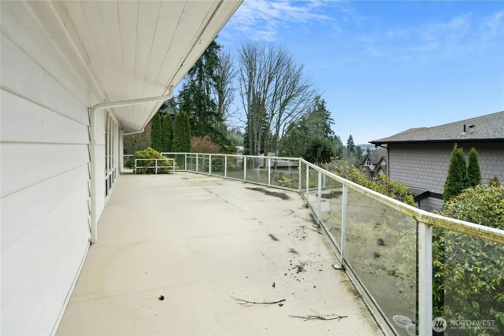 6420 NE 129th Place Kirkland WA 98034