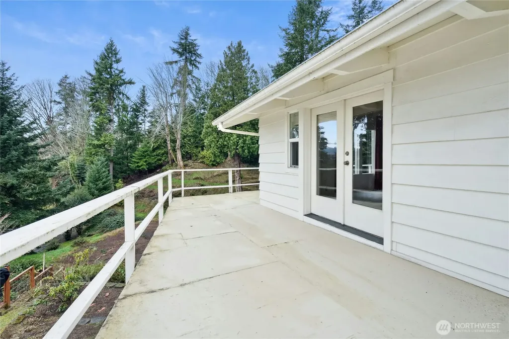 6420 NE 129th Place Kirkland WA 98034