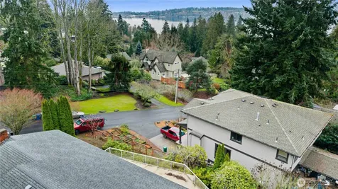 6420 NE 129th Place Kirkland WA 98034