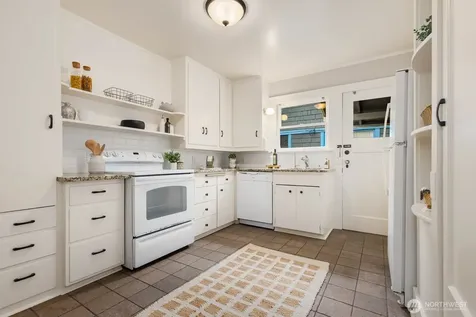 414 N 46th Street Seattle WA 98103