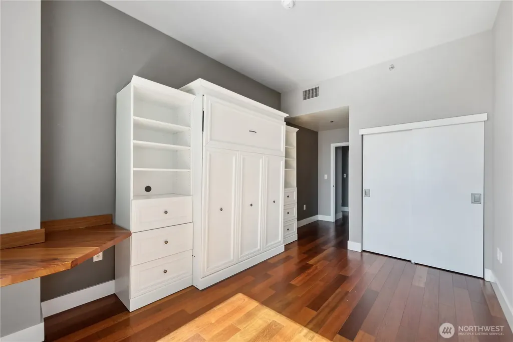 737 Olive Way Seattle WA 98101