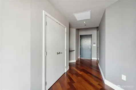 737 Olive Way Seattle WA 98101