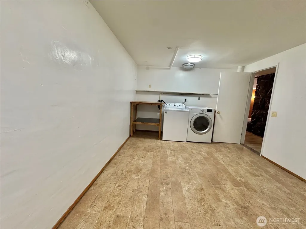 19431 107th Avenue SE Renton WA 98055
