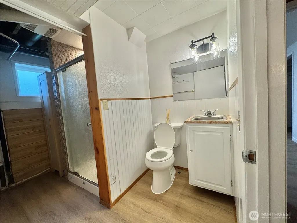 19431 107th Avenue SE Renton WA 98055