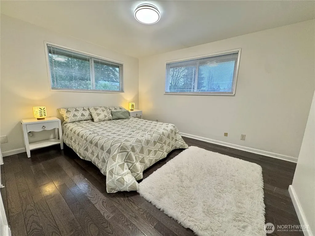 19431 107th Avenue SE Renton WA 98055
