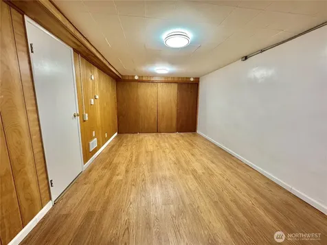 19431 107th Avenue SE Renton WA 98055