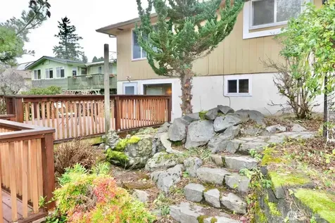 19431 107th Avenue SE Renton WA 98055