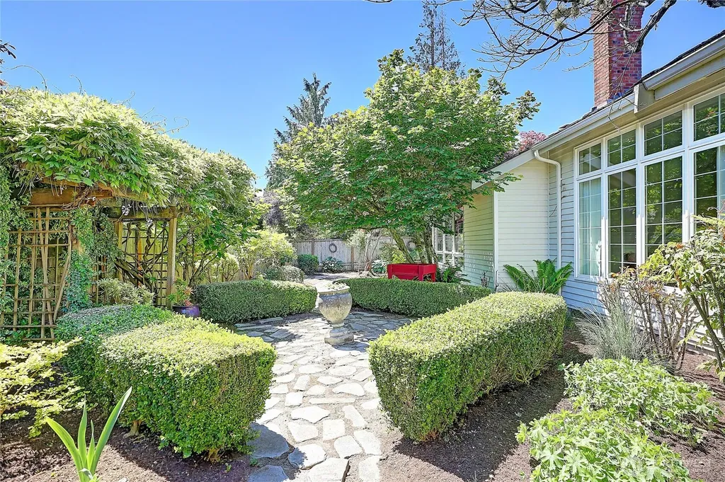 12405 55th Place W Mukilteo WA 98275