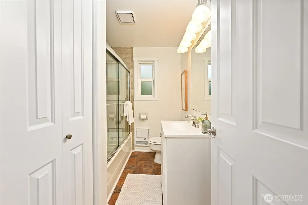 13804 Redmond Way Redmond WA 98052