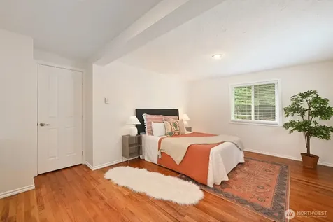 13804 Redmond Way Redmond WA 98052