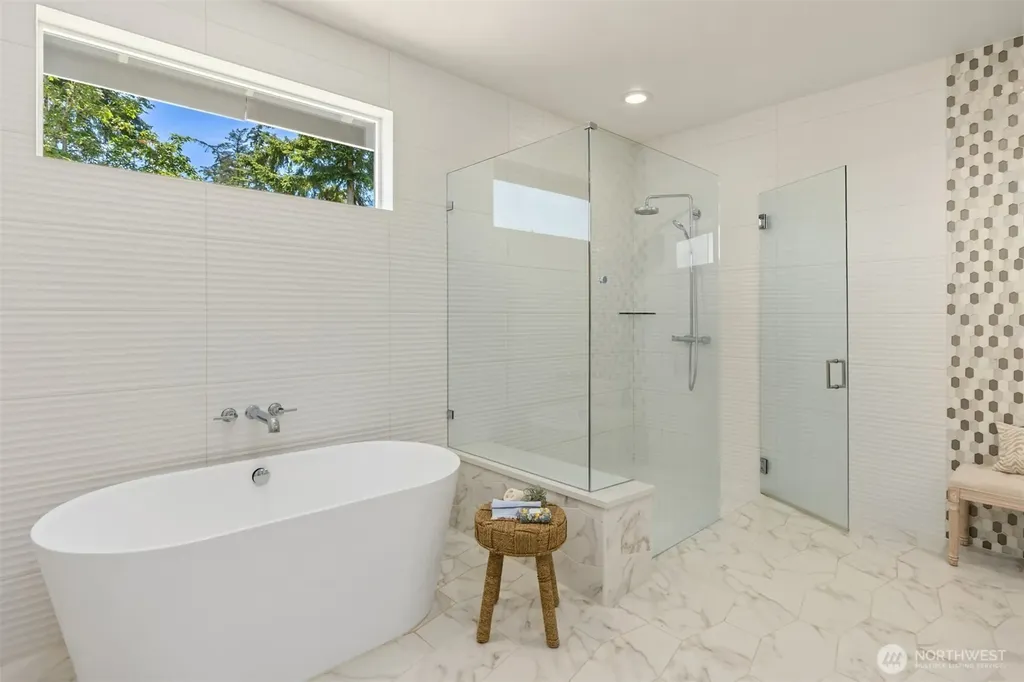133 Duane Lane NW Bainbridge Island WA 98110