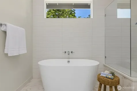133 Duane Lane NW Bainbridge Island WA 98110