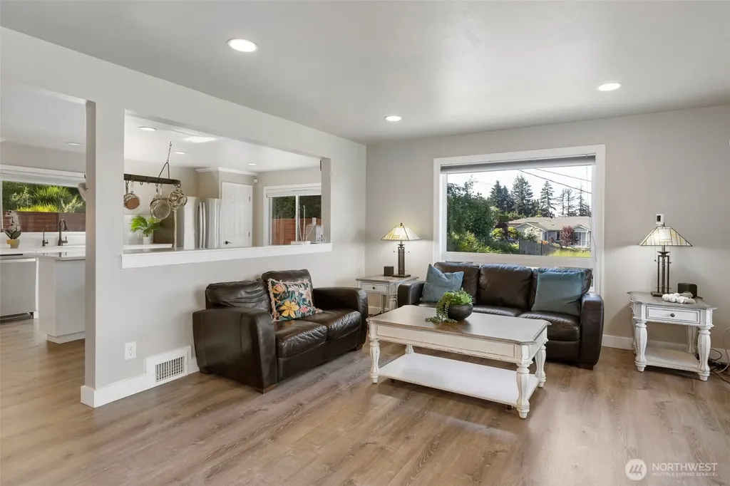 5818 Reid Drive NW Gig Harbor WA 98335