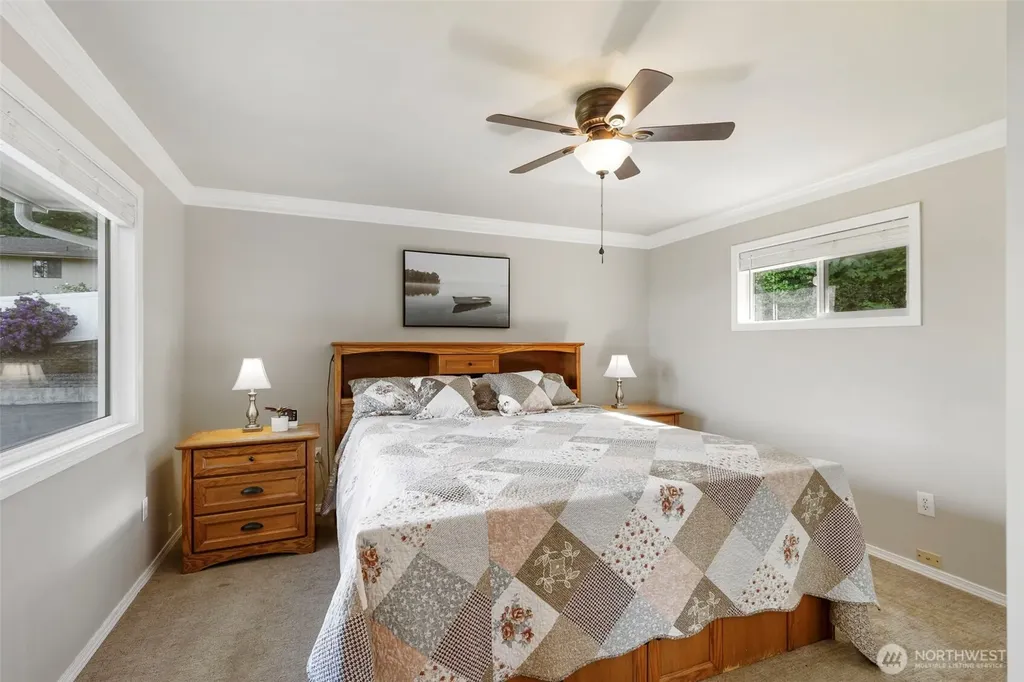 5818 Reid Drive NW Gig Harbor WA 98335