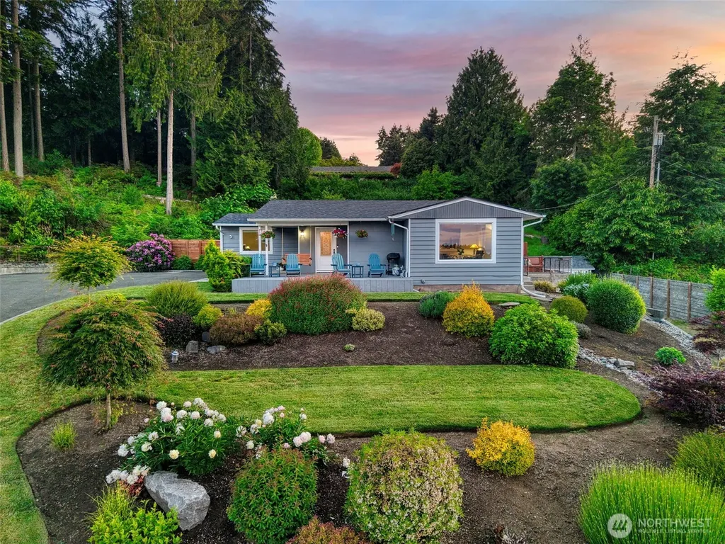 5818 Reid Drive NW Gig Harbor WA 98335